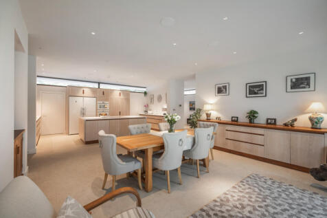 Breakfast Room