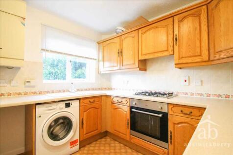 Yewtree Grove, Kesgrave, Ipswich photo 3
