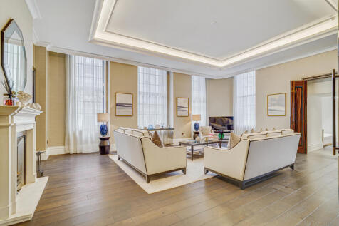 Corinthia 2