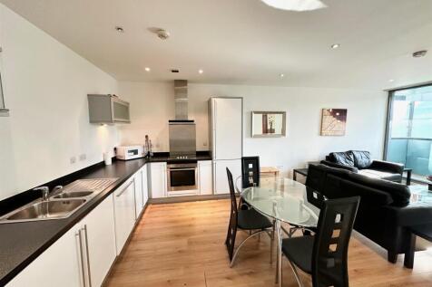 Lounge Kitchen