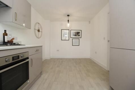Dawson Avenue, Stotfold, Hitchin, SG5 photo 3