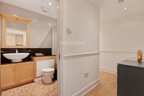 09-d2ab78556 - AM - Flat 7, 152, Goswell Road Lond