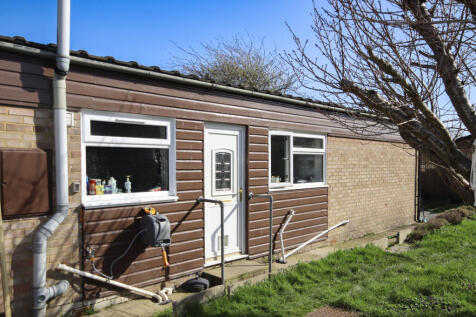 1 Bedroom Detached Bungalow, No Forward Chain!