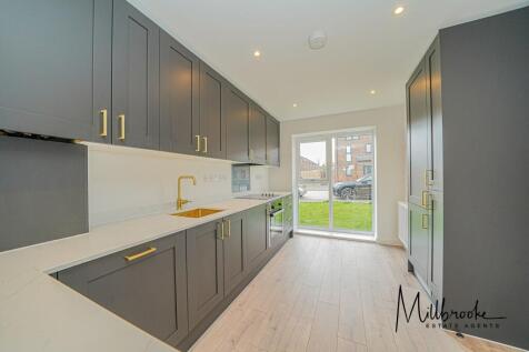 Shergar Way, Salford, M6 photo 3