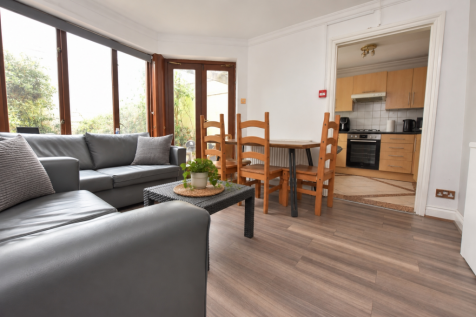 7-bed terraced on Tyndalls Park Mews, Kingsdown, BS2 8DN, £7,060/mo