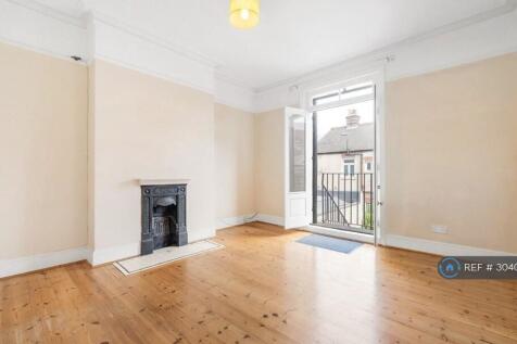 Bedroom 1 Or Reception