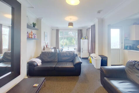richmond-road-bedroom.jpg
