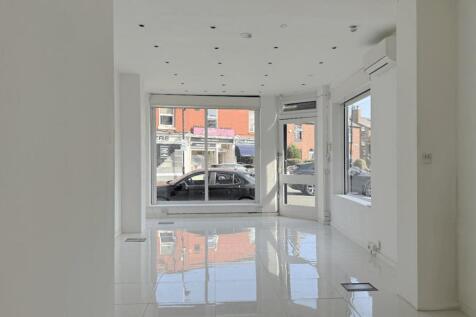 retailunittoletinhale_cheshire_0000s_0007_Layer1