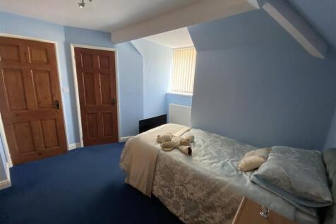 Bedroom no.2 dormer: