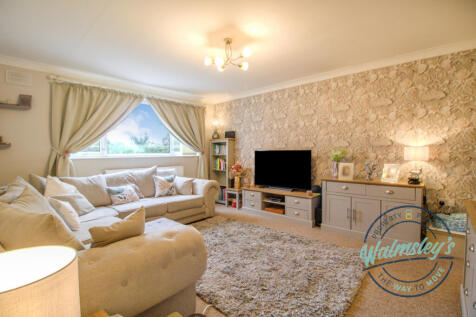 Sitting room from entrance