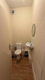 £130pppw, Hall Road, Victoria Park, M14 5HL photo 5