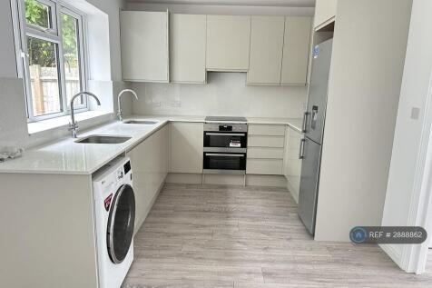 Robin Lane, London, NW4 photo 3