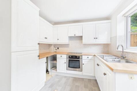 Dickens Court, Newthorpe, Nottingham, Nottinghamshire, NG16 photo 3