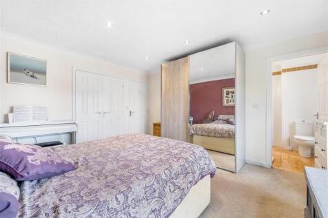 28 Ashton Hall Drive (Wyberton)-34.jpg