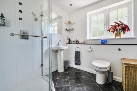 1321580-7-686fc54...