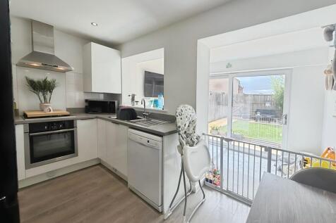 6bf2205a-WhatsApp...