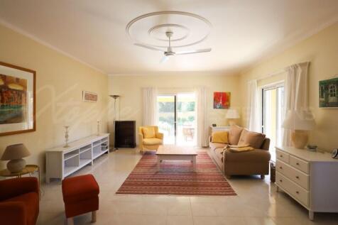 Loulé Single Storey 4 Bed Villa For Sale (26)