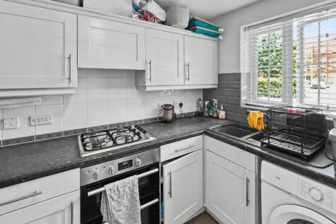 Eaton Drive, Rugeley photo 5