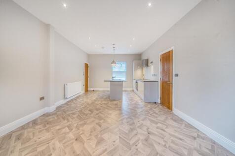 Reception/Kitchen