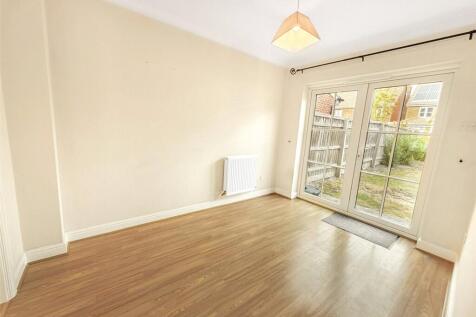 Wynwards Road, Abbey Meads, Swindon, Wiltshire, SN25 photo 4