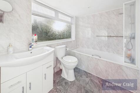 Ground Floor Bathroo