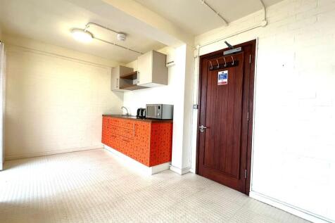 IMG-20251105-WA00...