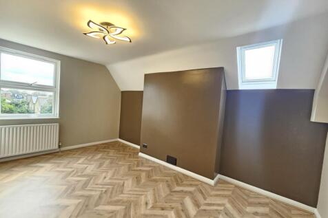 Flat First Floor B, Allfarthing Lane, Wandsworth, London photo 5