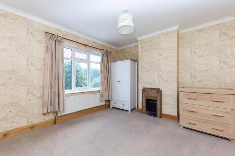 35 Stotfold Road (2 of 10).jpg