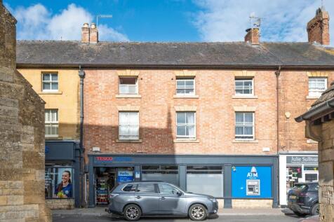 Moreton-in-marsh, GL56 - property photo