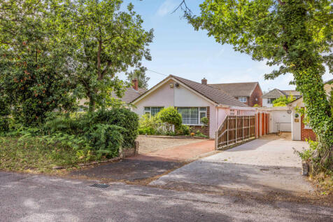 Detached Bungalow NO ONWARD CHAIN