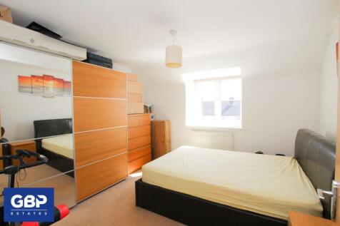 Courtyard Mews, Rainham, RM13 photo 4