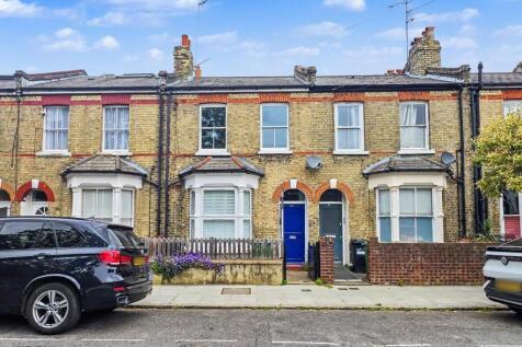 66B Gayford Road, London W12 9BW