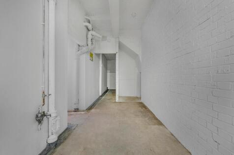 hall 14.jpg