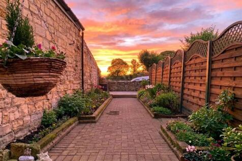 12 high street garden.jpeg