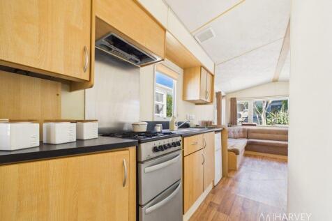Abi Vista 2011 Coghurst Hall Kitchen To Lounge