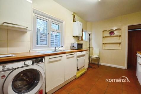 Mill Avenue, Uxbridge, UB8 photo 4