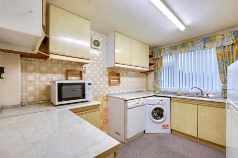 Kitchen_1.jpeg