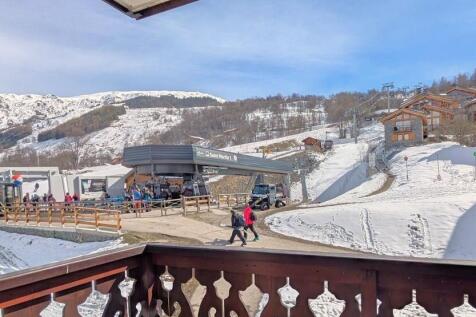 3 bedroom ski in and