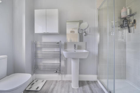 1360498-12-68d417...