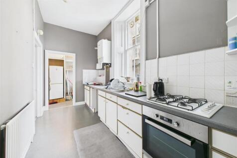 Flat 2, 21 Tyndalls Park Road, Clifton, Bristol BS