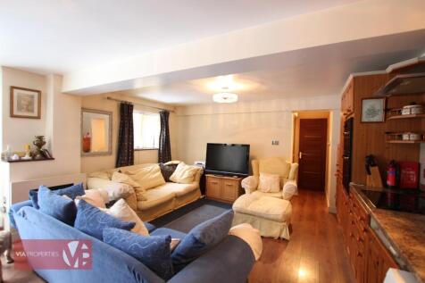 11 Burford Street Hoddesdon via properties estate letting commer