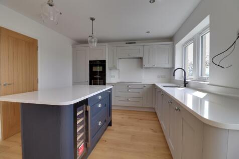 Kitchen example from 32a Cliff Road