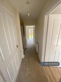 Clydesdale Avenue, Newcastle-Under-Lyme, ST5 photo 4