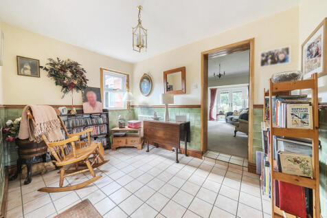 1340384-6-689db14...