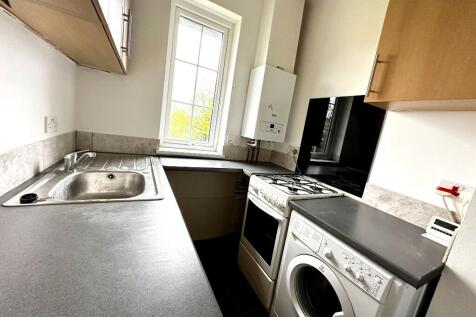 Victoria Gardens, Oxton, Wirral, Merseyside, CH43 photo 4