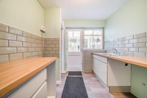 18 Cowan Close, Rugby