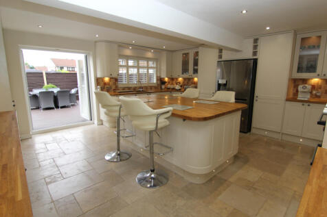 2 Bedroom Semi Detached Bungalow for Sale