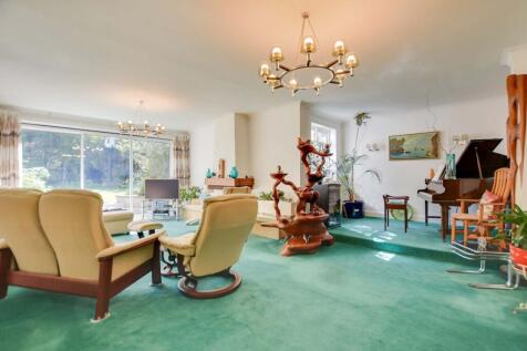 Reception Room Two / Formal L Shaped Living Room