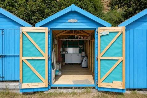 BeachHut1.jpg