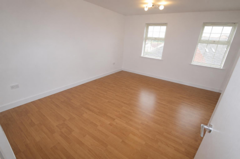 OPEN PLAN LOUNGE